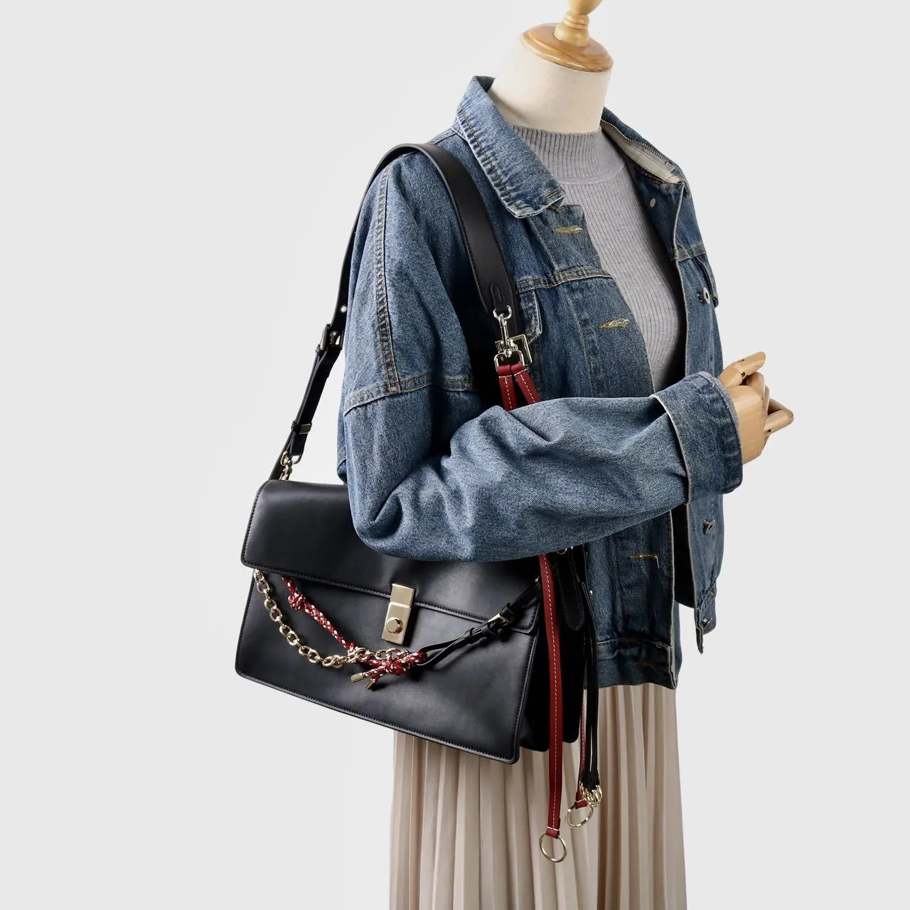 A Stylish Statement in Genuine Leather bag
