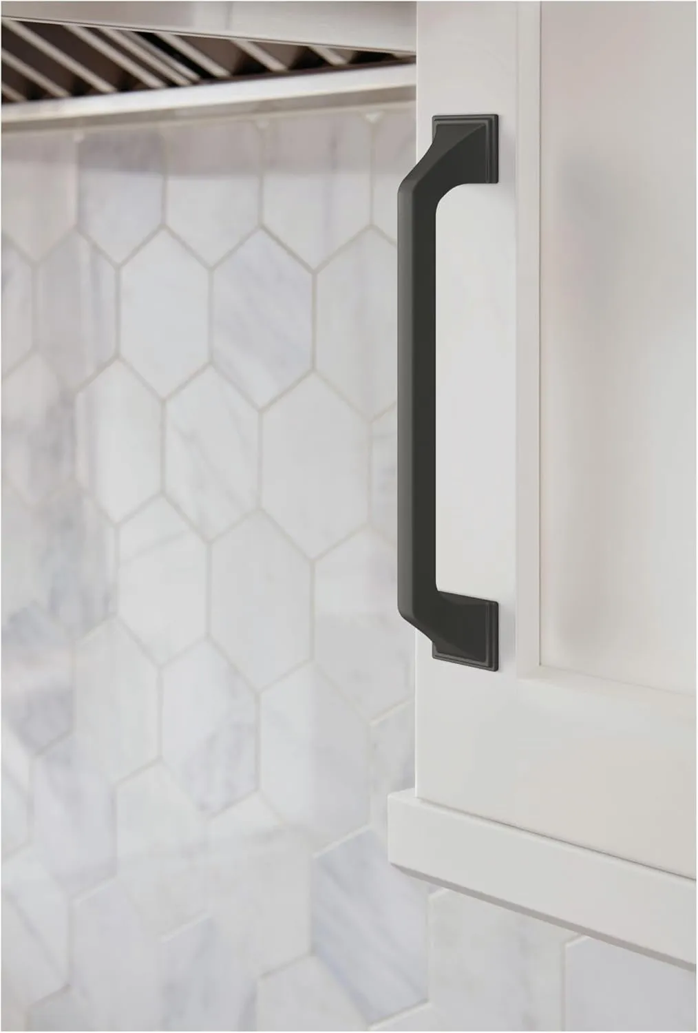 Amerock | Cabinet Pull | Polished Chrome | 6-5/16 inch (160 mm) Center-to-Center | Exceed | 1 Pack | Drawer Pull | Cabinet Handle | Cabinet Hardware