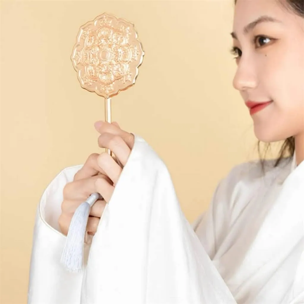 Ancient Style Hanfu Baolian Hand-held Makeup Mirror Makeup Mirror Hand-held Retro National Style Handle Portable Mirror (D 17.7 * 8.9 * 0.72cm)