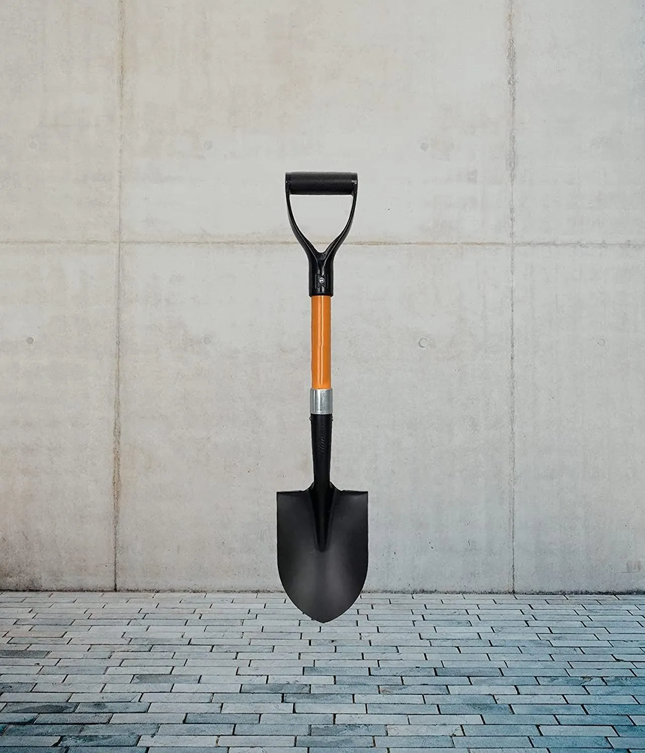 Ashman Digging Shovel (6 Pack) - 27 Inches in Length, Durable Handle, Round Shovel with Comfortable Grip with a Sturdy Blade, Multipurpose Premium Round Point Blade Shovel.
