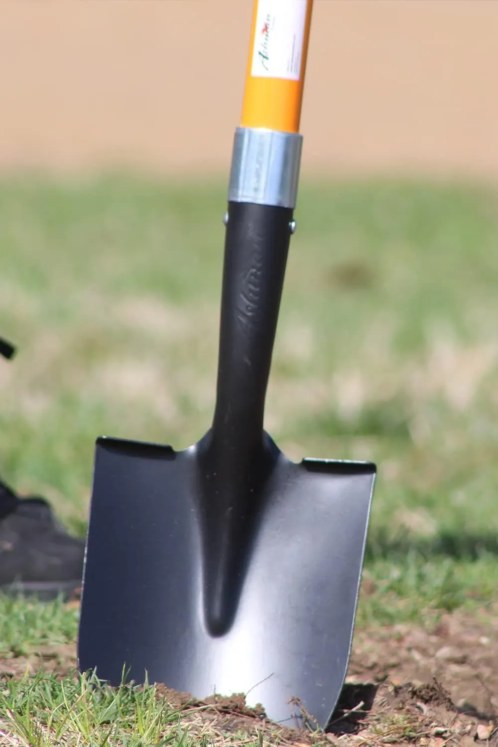 Ashman Digging Shovel (6 Pack) - 27 Inches in Length, Durable Handle, Round Shovel with Comfortable Grip with a Sturdy Blade, Multipurpose Premium Round Point Blade Shovel.