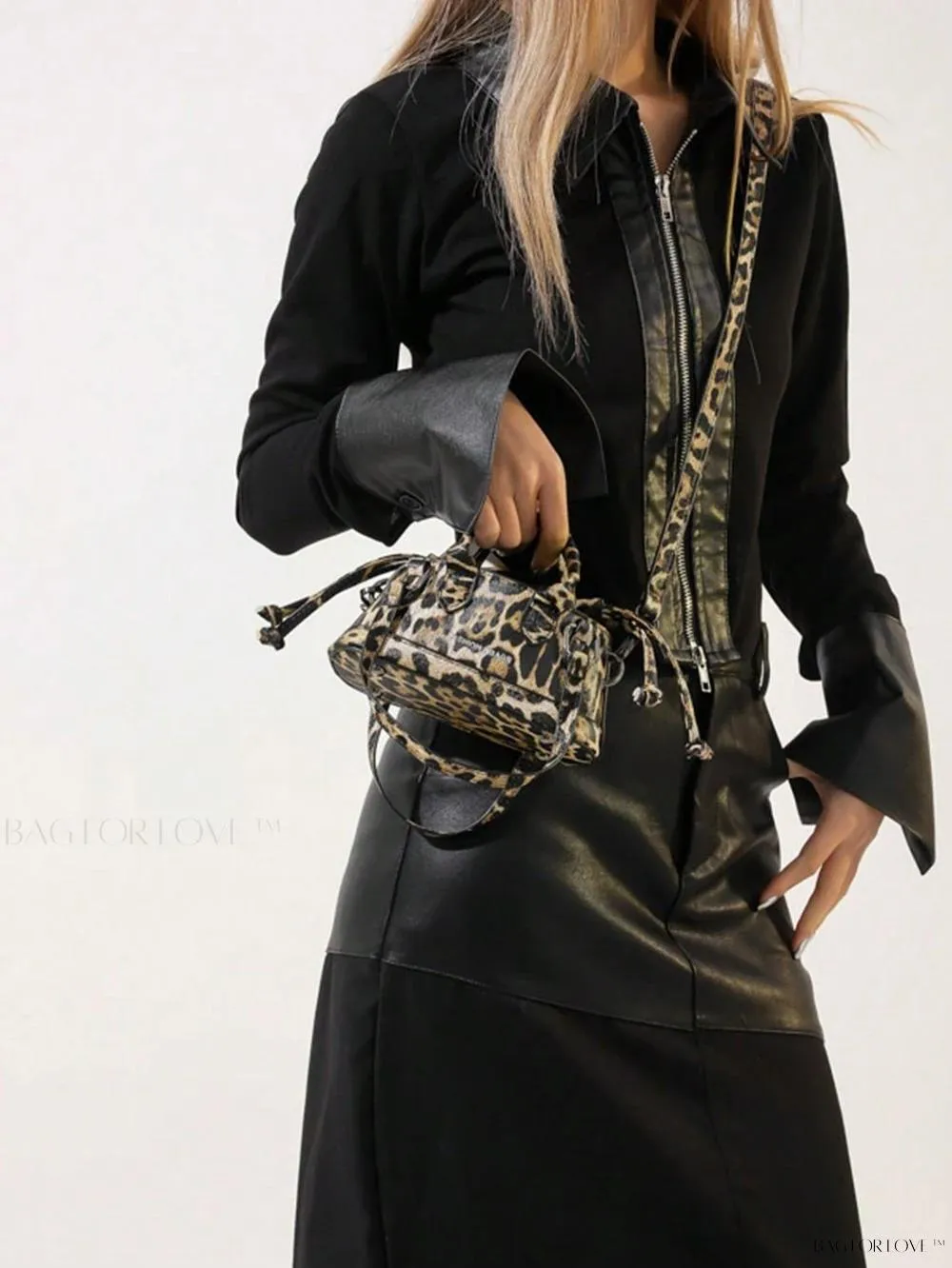 BagForLove - Funky Novelty Drawstring Bag for College Students and Working Women