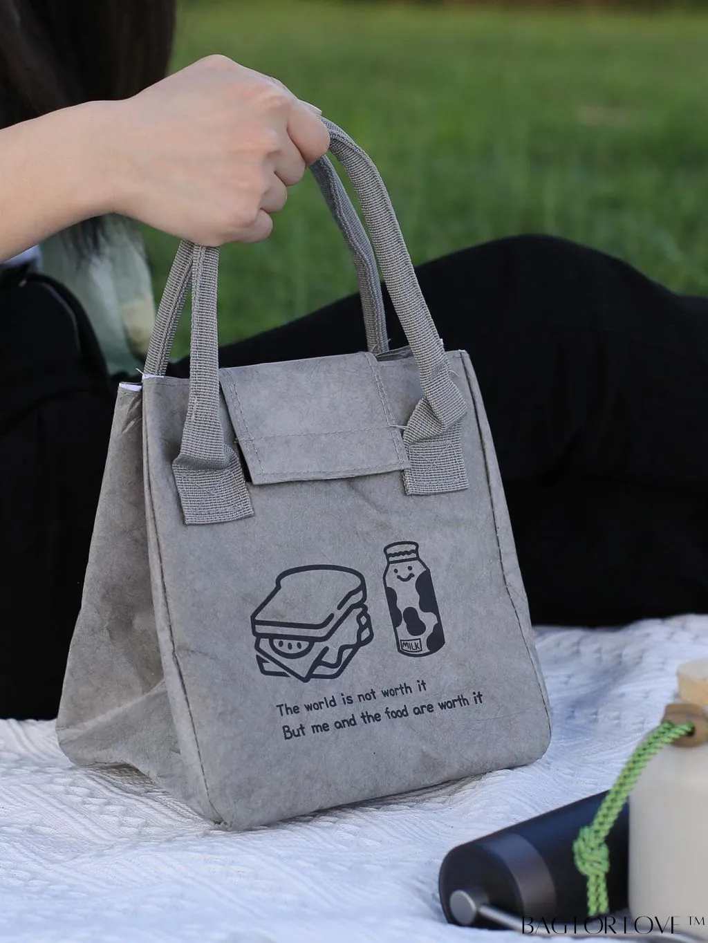 BagForLove - Insulated Double-Handled Lunch Bag with Graphic Design and Secure Zipper