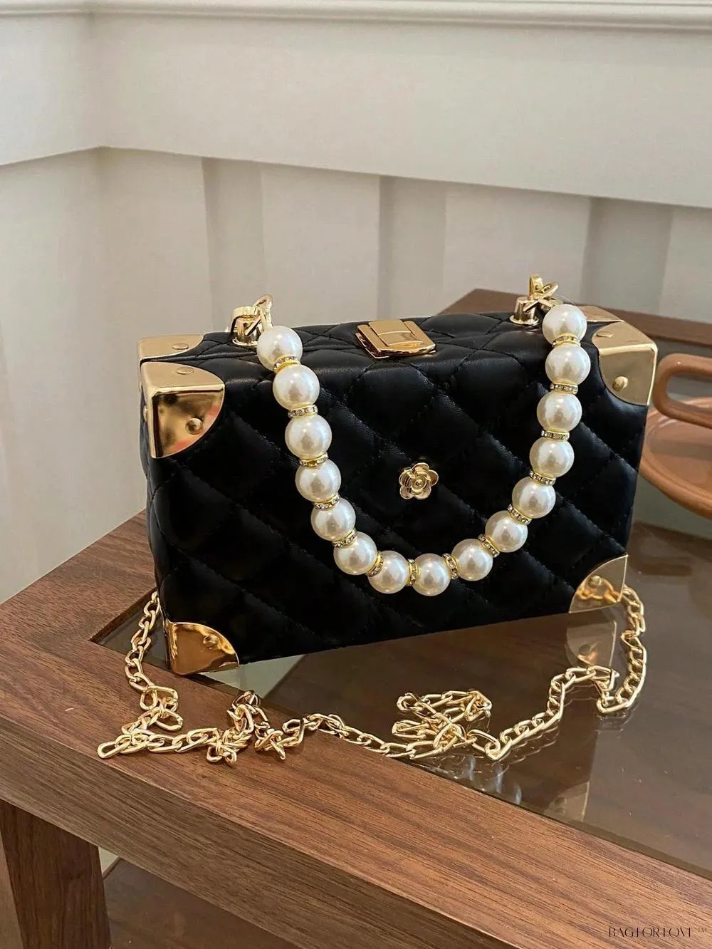 BagForLove - Women's Elegant Crossbody Messenger Bag Featuring Solid Quilted Design and Pearlescent Accents