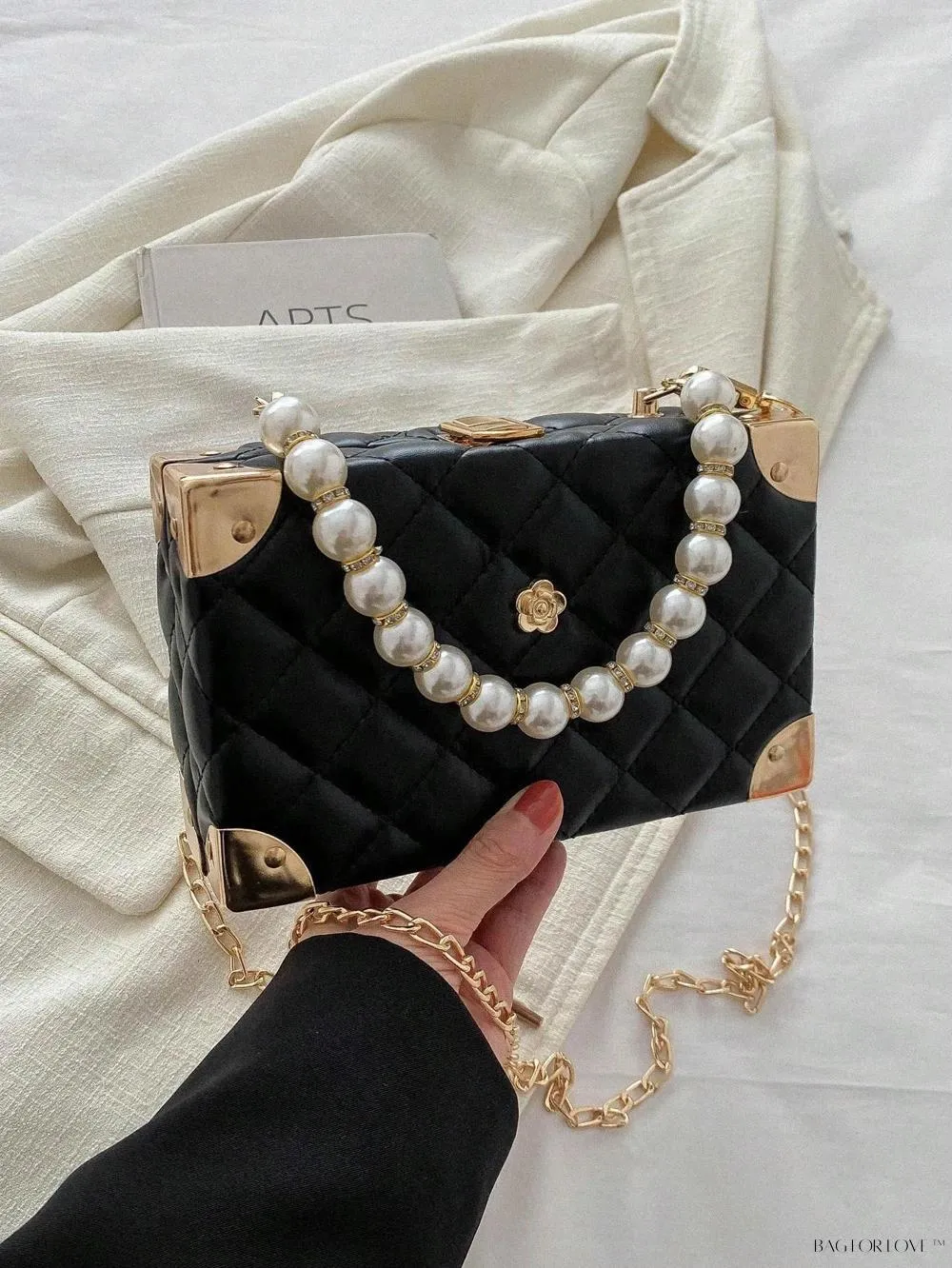 BagForLove - Women's Elegant Crossbody Messenger Bag Featuring Solid Quilted Design and Pearlescent Accents