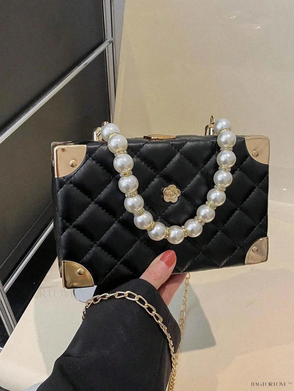 BagForLove - Women's Elegant Crossbody Messenger Bag Featuring Solid Quilted Design and Pearlescent Accents