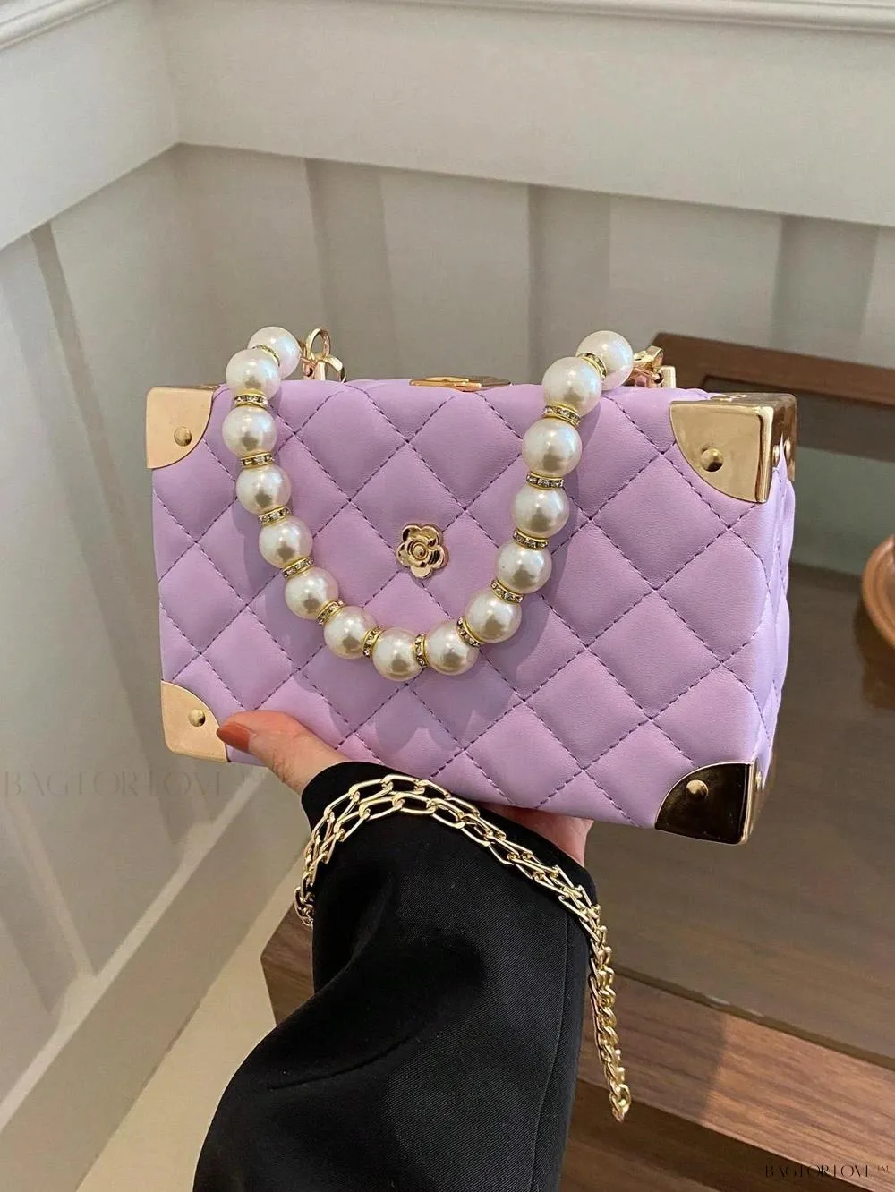BagForLove - Women's Elegant Crossbody Messenger Bag Featuring Solid Quilted Design and Pearlescent Accents