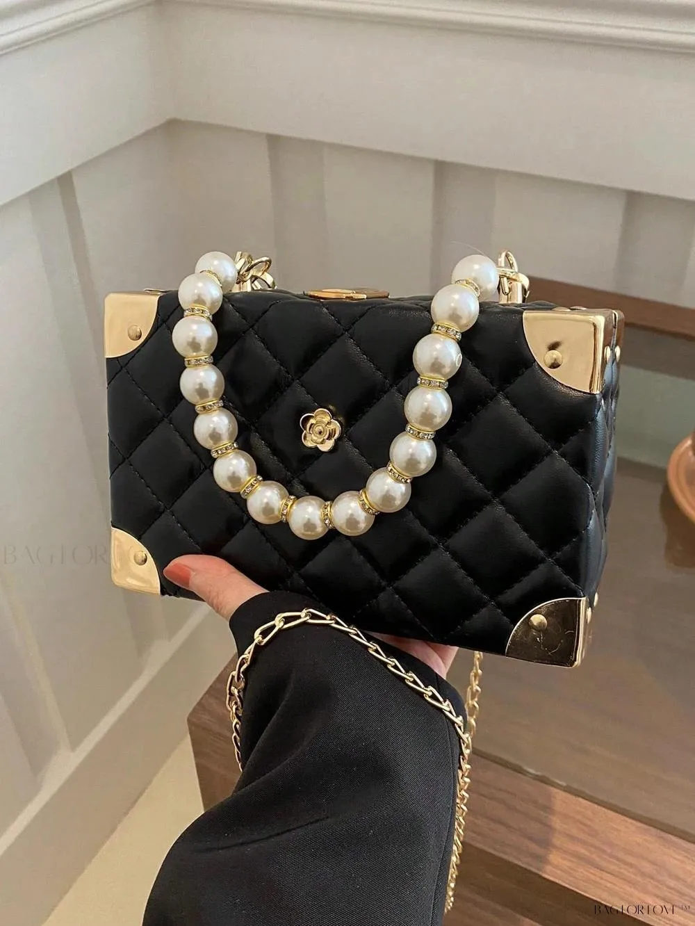 BagForLove - Women's Elegant Crossbody Messenger Bag Featuring Solid Quilted Design and Pearlescent Accents