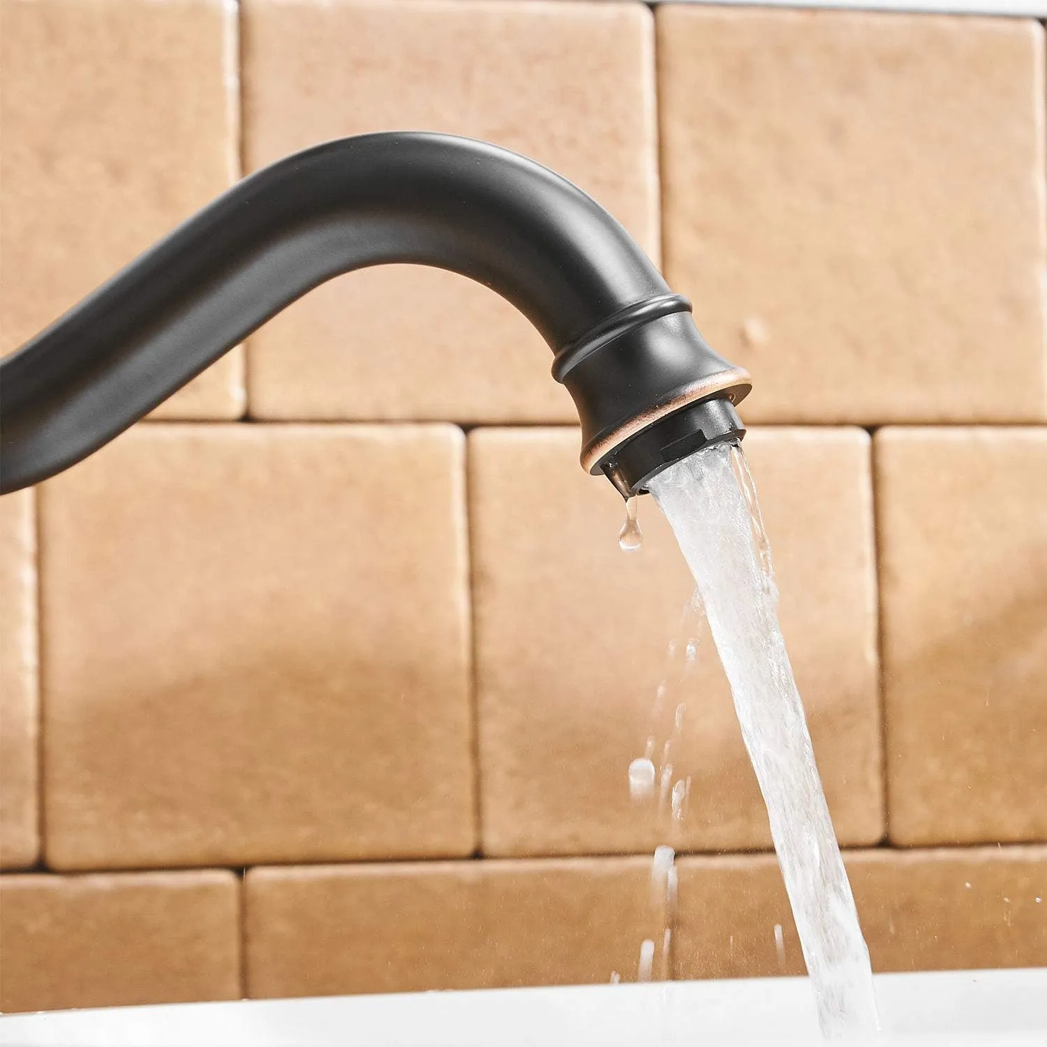 BWE 360° Swivel Bathroom Vessel Sink Faucet Oil Rubbed Bronze Single Handle One Hole Lavatory Mixer Tap with Pop Up Drain Assembly Without Overflow and Supply Line Tap Body