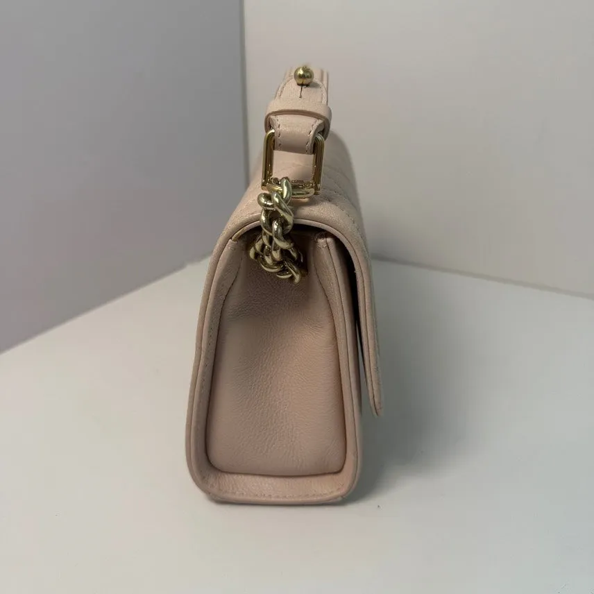 Chanel Preloved Flap Bag with Handle in Beige Leather ‑ Top Handle Bag