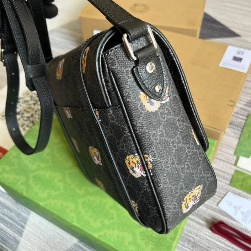 Charm - GG Bags - 1144