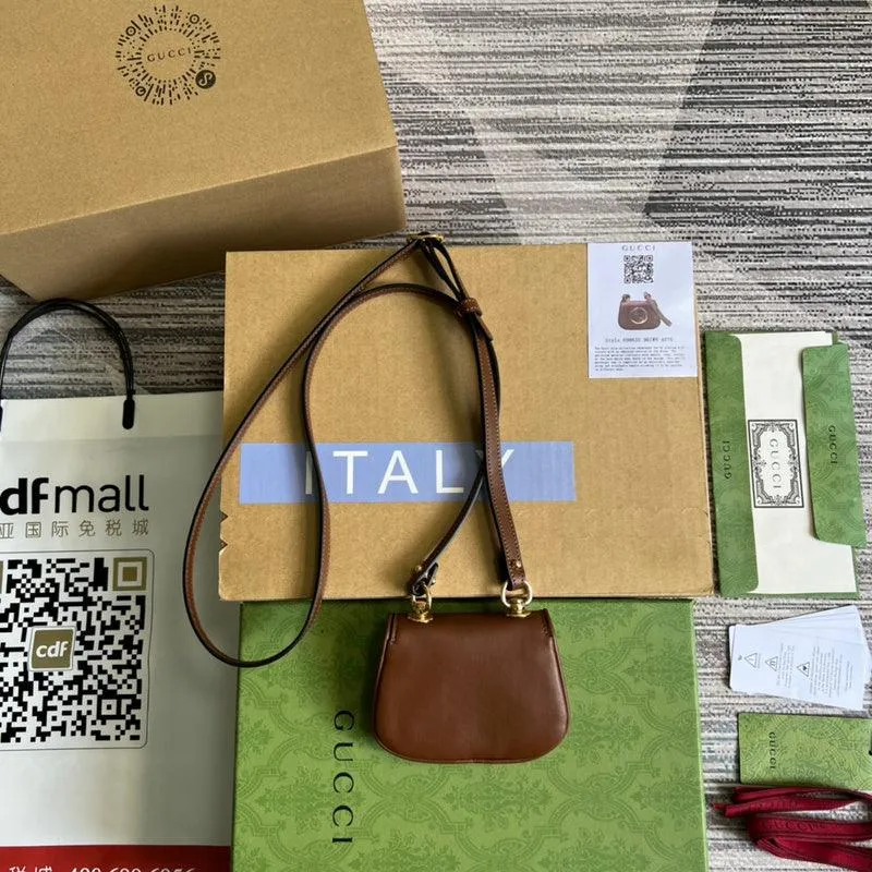 Charm - GG Bags - 695
