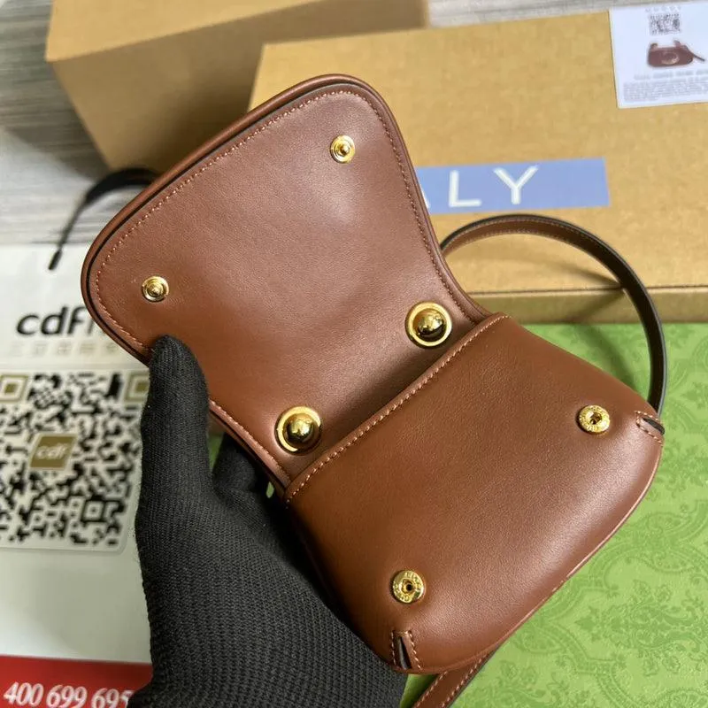 Charm - GG Bags - 695