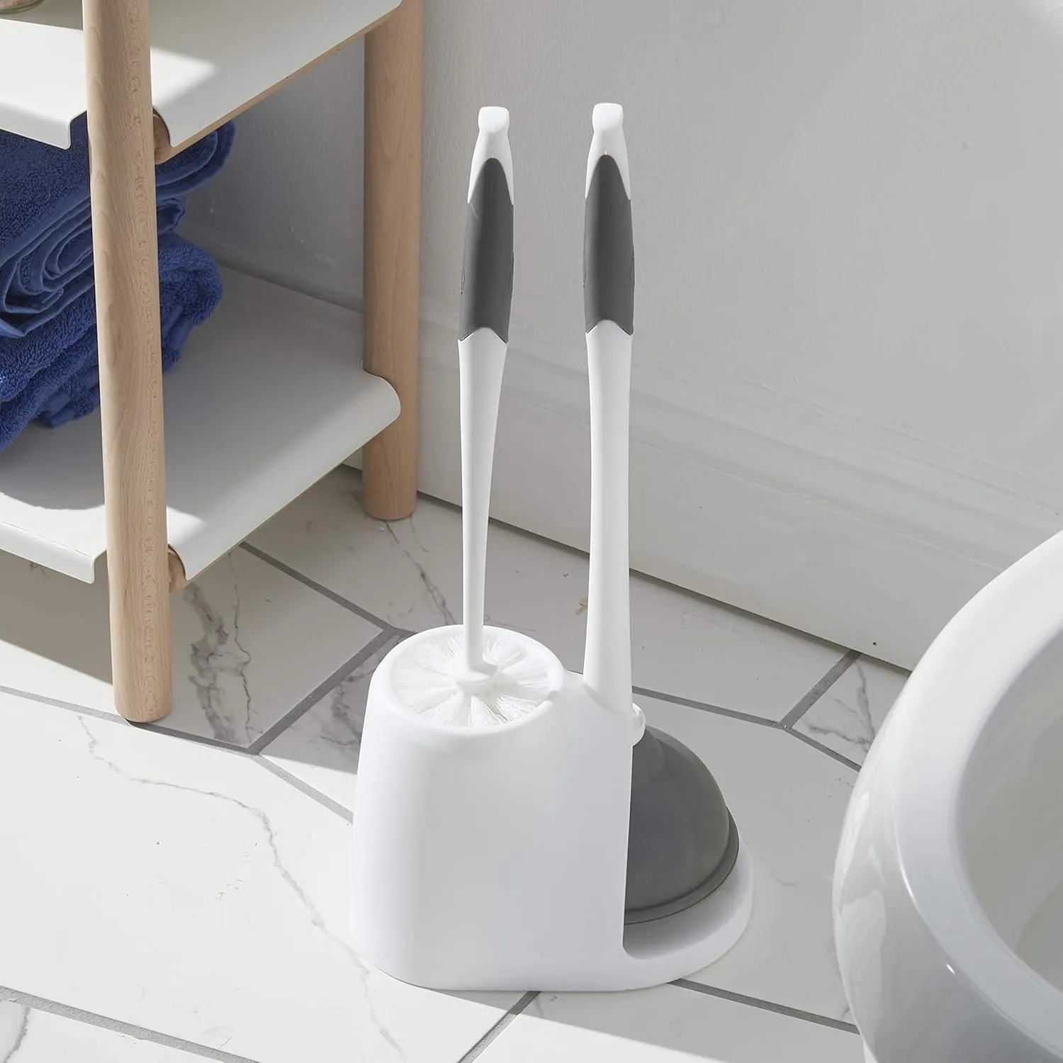 Clorox Toilet Bowl Brush & Plunger Combo Set with Storage Caddy - Toilet Plunger for Bathroom, Bathroom Organizers & Storage, Bathroom Accessories, Toilet Unclogger, Long Handled Toilet Brush