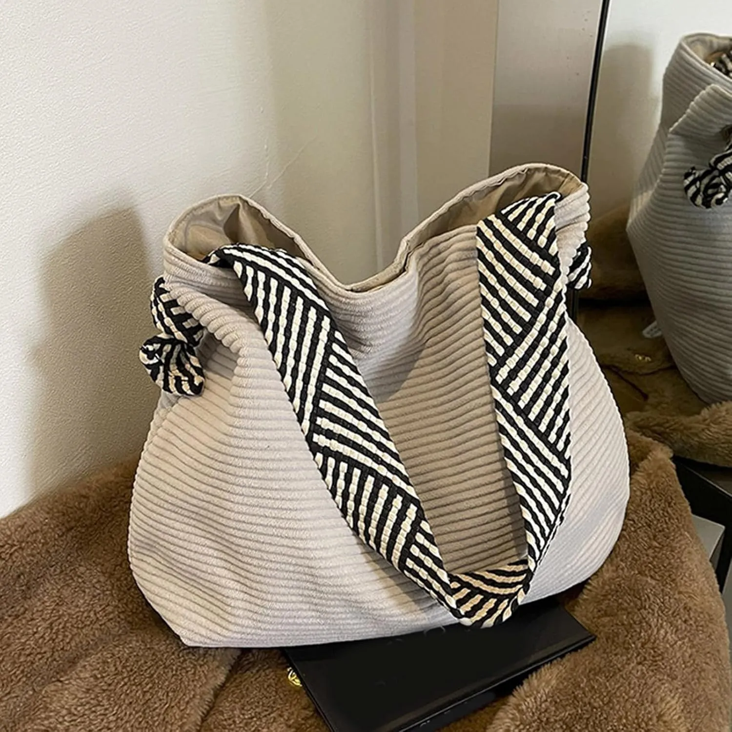 Elegant Nylon Shoulder Bag For Women With Adjustable Strap And Large Capacity Top Handle Bags For Work Or Leisure