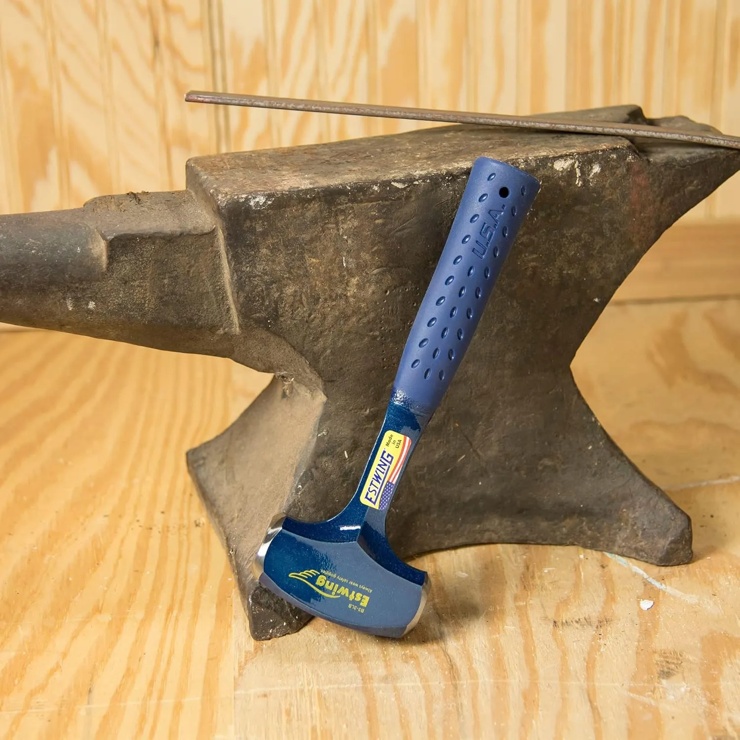 ESTWING Drilling/Crack Hammer - 3-Pound Sledge with Forged Steel Construction & Shock Reduction Grip - B3-3LB
