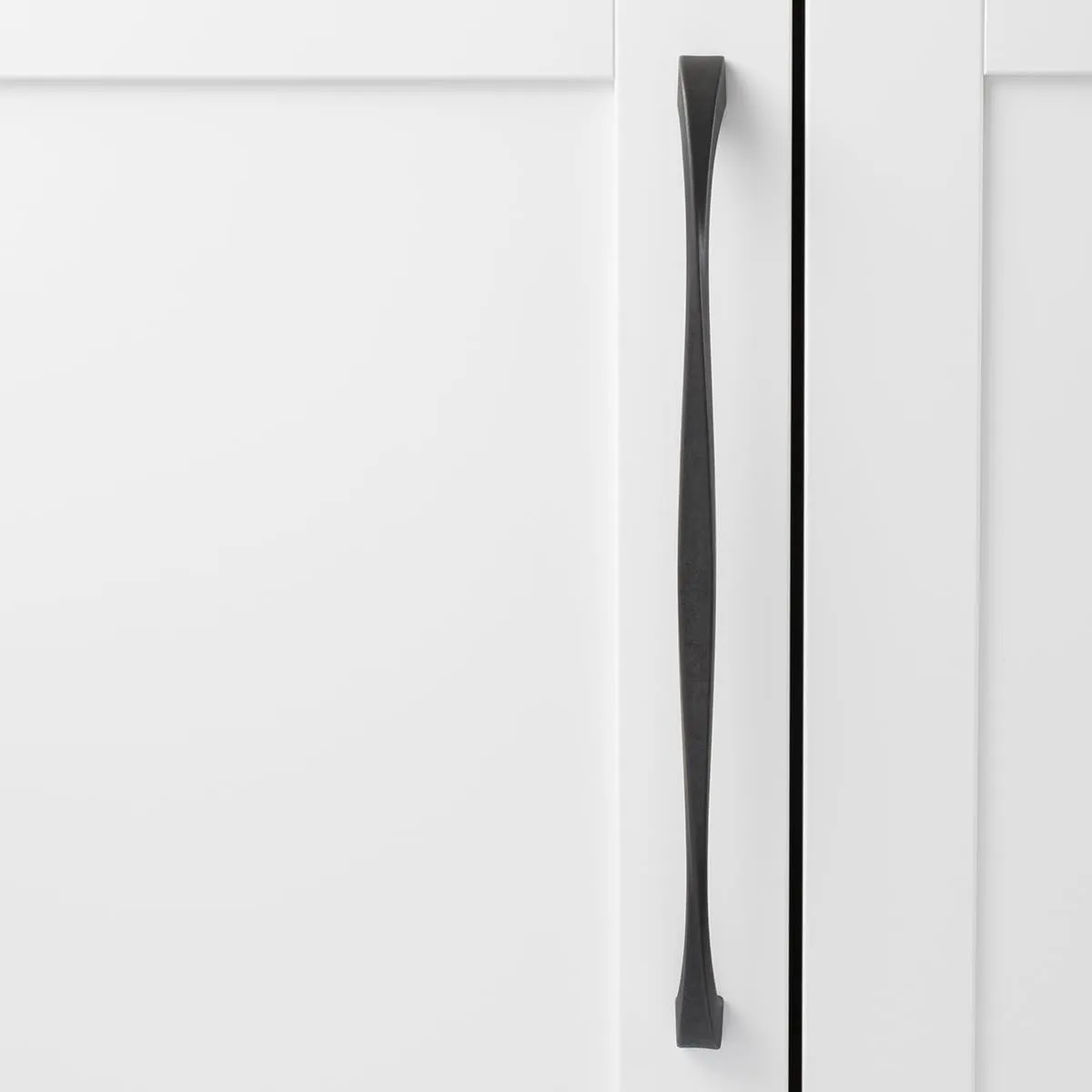 Hickory Hardware 1 Pack Solid Core Kitchen Cabinet Pulls, Luxury Cabinet Handles, Hardware for Doors & Dresser Drawers, 12 Inch Hole Center, Black Iron, Twist Collection