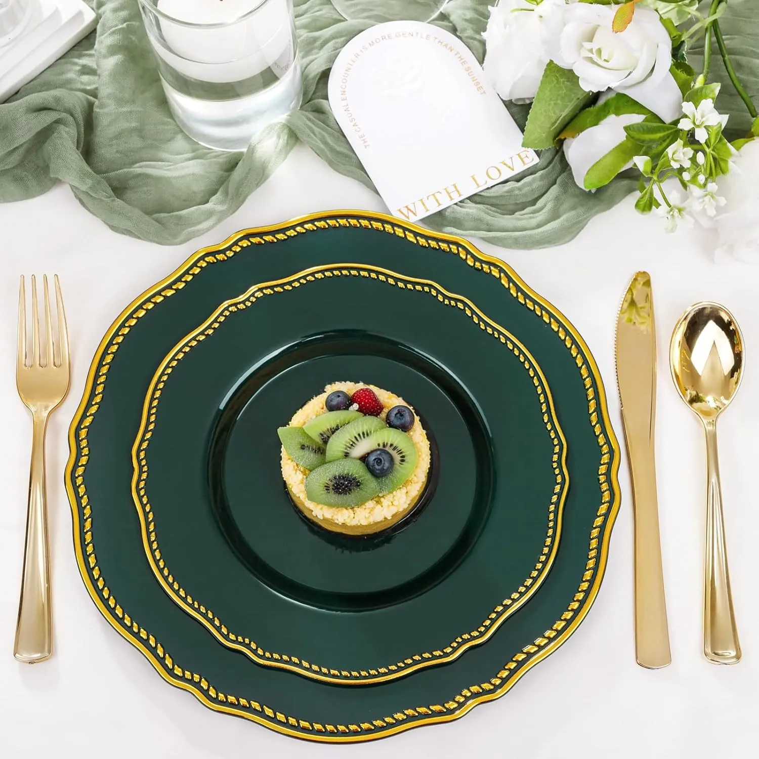 Hioasis 60pcs Green Plastic Plates - Emerald and Gold Disposable Plates, 7.5 inch Plastic Dessert Plates, Perfect for Wedding & Party & Holiday