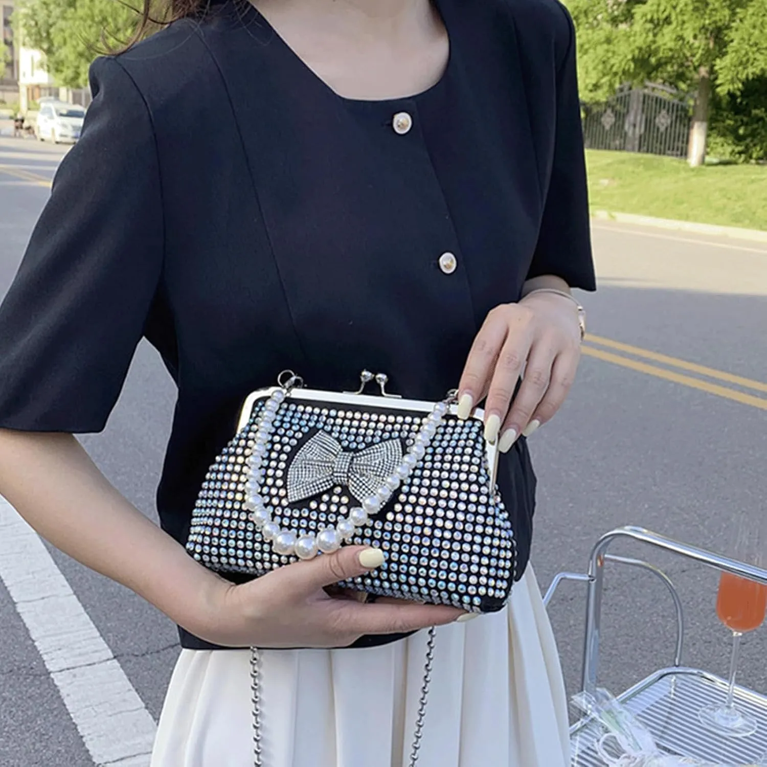 Kiss Lock Purse and Handbag for Women Rhinestone Crossbody Bag Bow Pearl Chain Handbags Kiss Clasp Tote Shoulder Bags