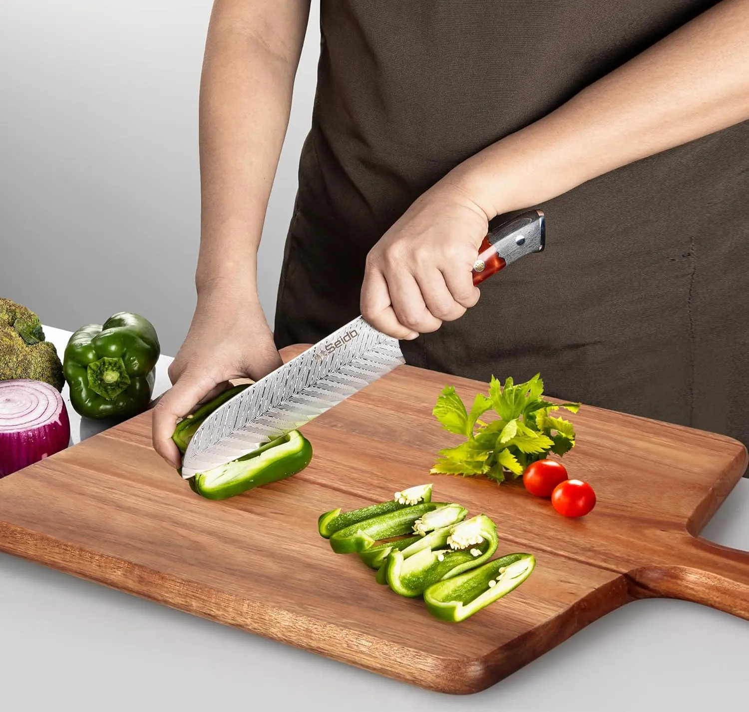 Large Acacia Wood Cutting Board with Handle Wooden Charcuterie Board Kitchen Chopping Block for Meat Cheese Vegetable Bread Fruit Serving Boards Wood Butcher Block Carving Board, 17" X 13"