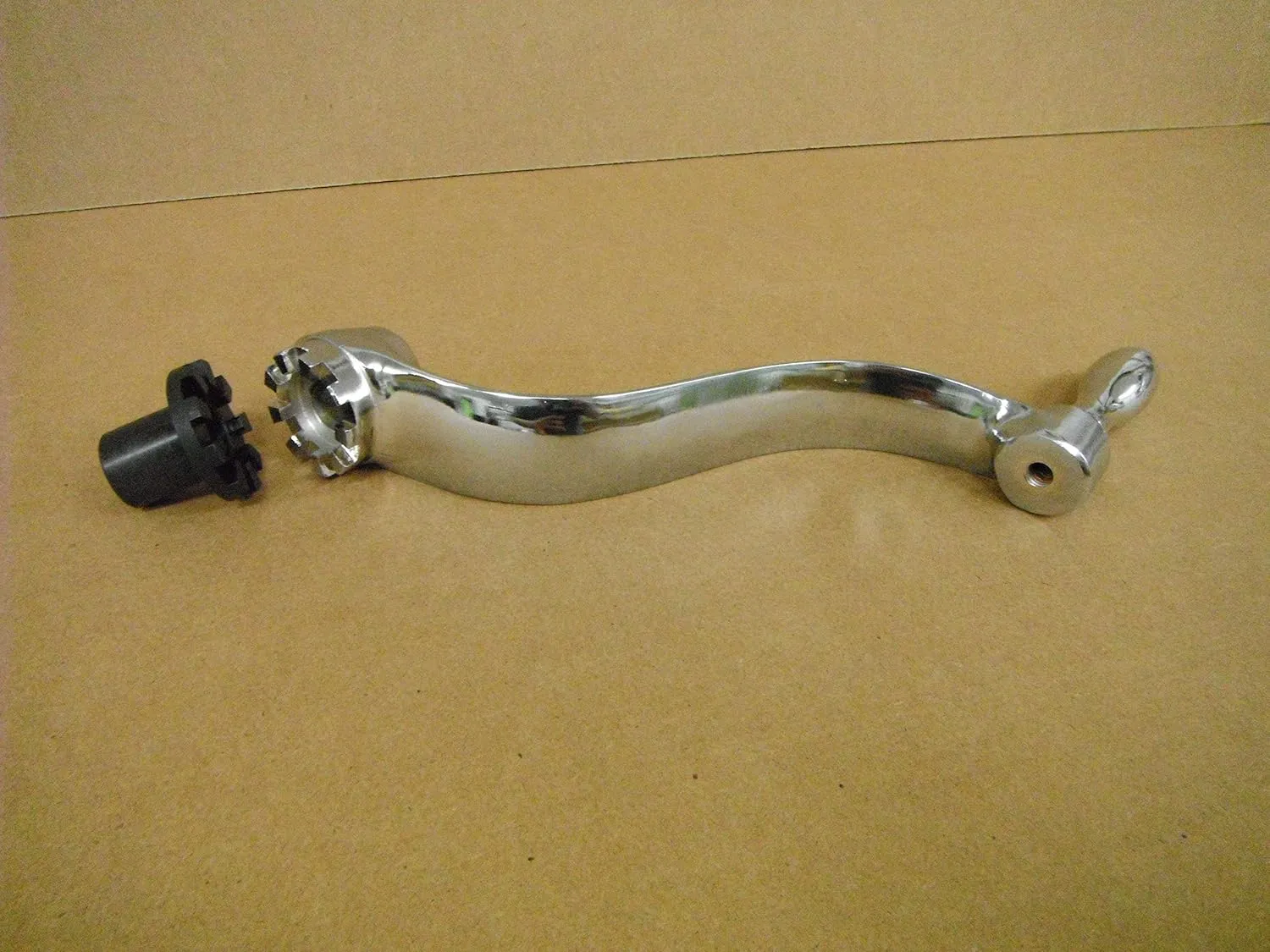 Mill Elevating Knee Crank M1145 & Gearshaft Clutch Insert M1230