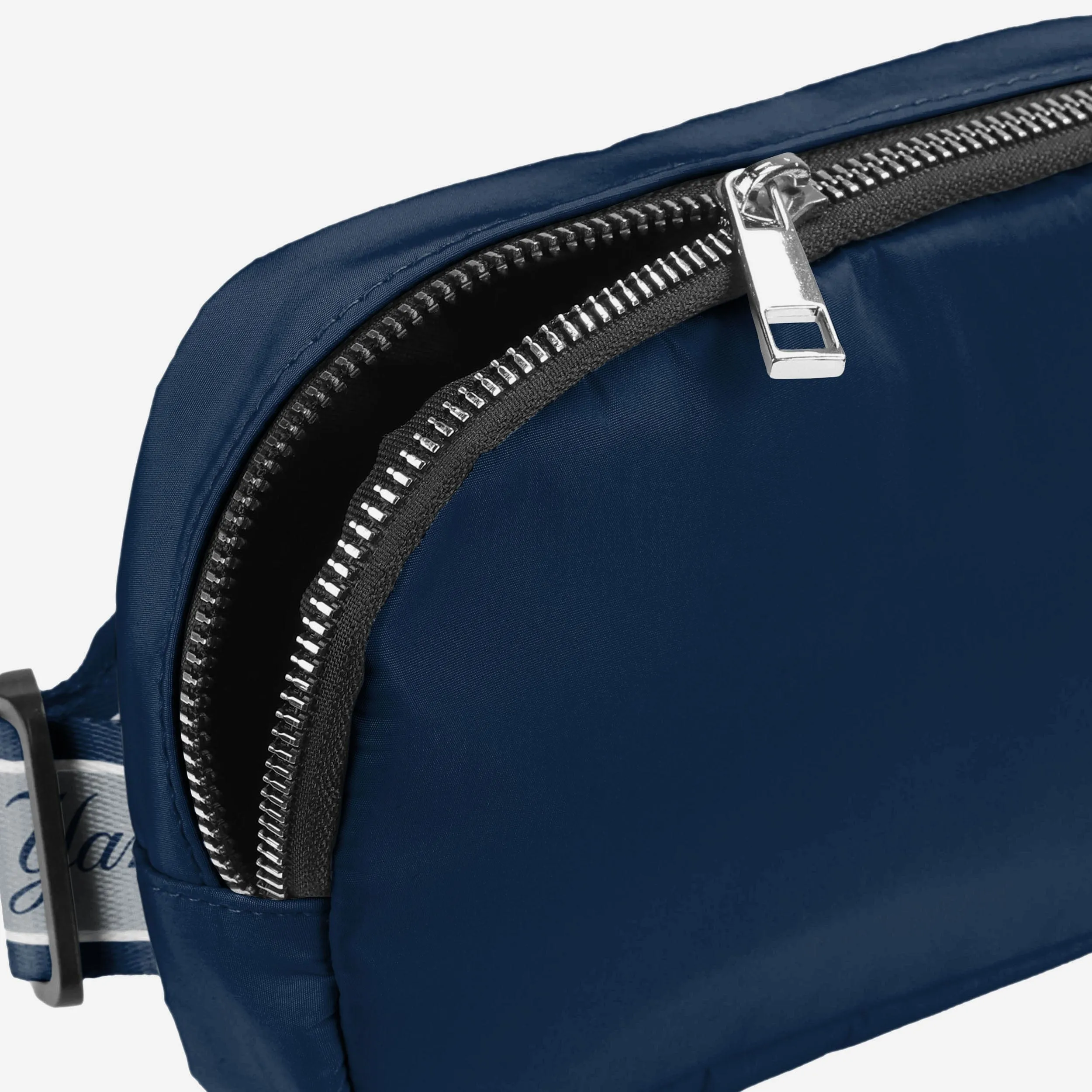 New York Yankees Team Wordmark Crossbody Belt Bag