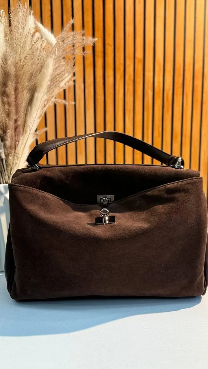 Nubuck and Leather Handbag – Timeless Elegance and Premium Quality