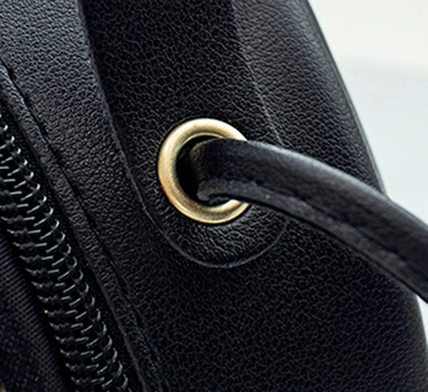 QZUnique Cat Purse for Women Cute Top Handle Shoulder Bag for Teens Girls Pu Leather Gothic Handbag Crossbody Bag