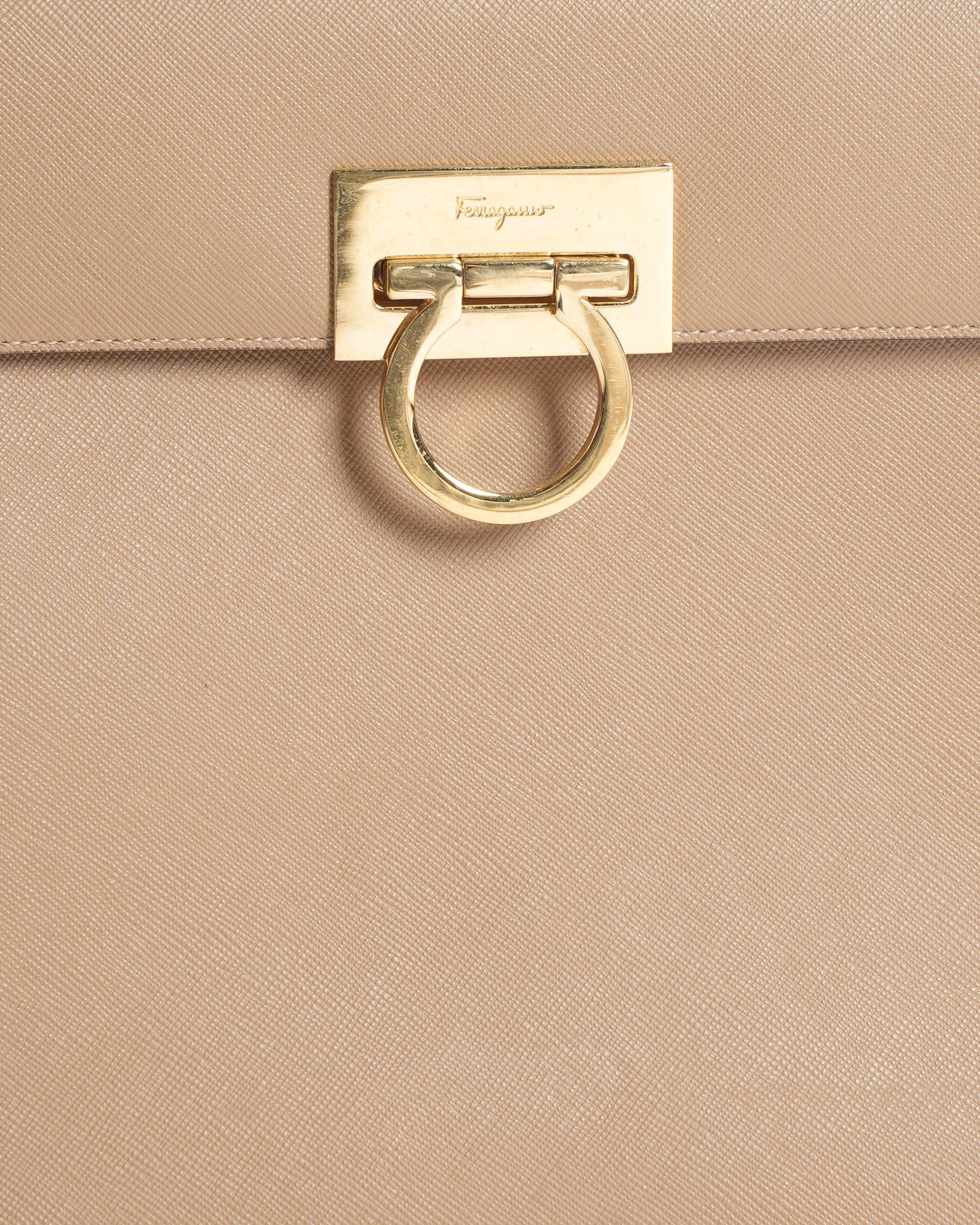 Salvatore Ferragamo nude omega logo handbag