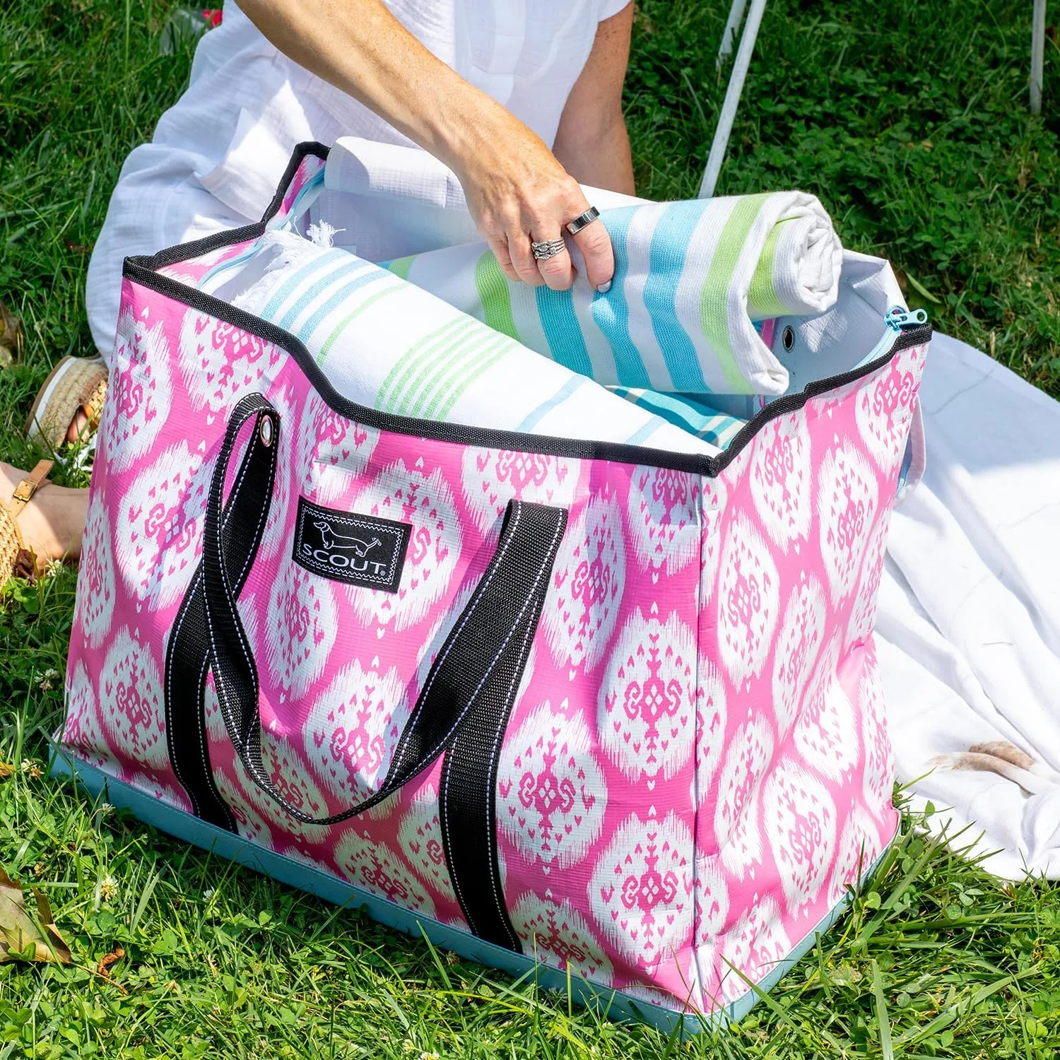 SCOUT 3 Girls' Extra Large Sandproof Utility Tote - Zipper Closure Beach, Pool & Travel Bag