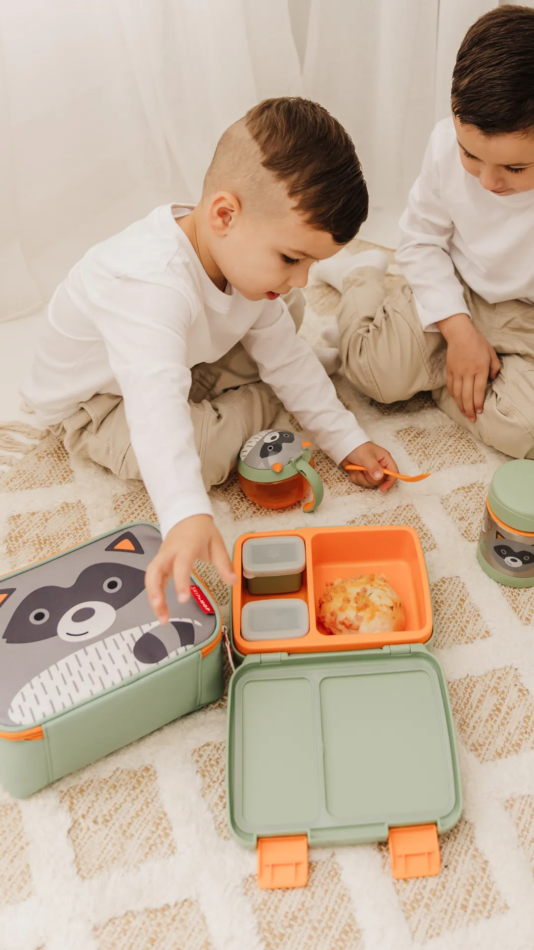 Skip Hop Zoo Bento Lunch Box - Rudy Raccoon