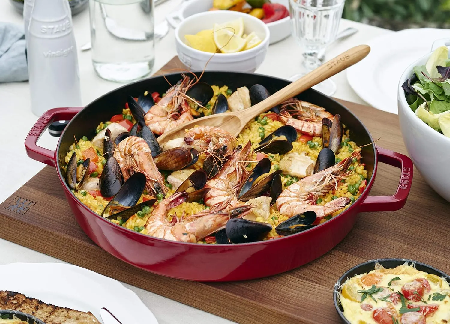 Staub 40511-661 Two-Handled Frying Pan, Cherry 7.9 inches (20 cm), Double Handle Frying Pan, Skillet, Double Handle, Enamel, Induction Compatible