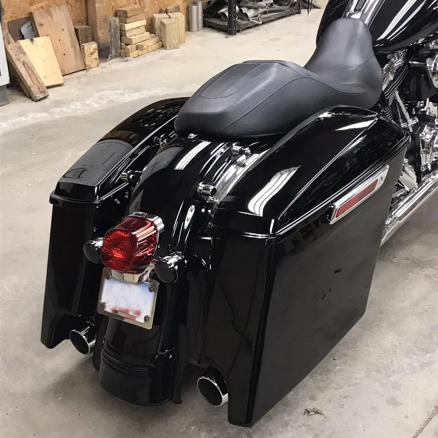 TCT-MOTORPARTS Vivid Black 5" Stretched Saddlebags Extended Hard Saddle Bags w/Chrome Latches Fit For Touring Models Road King Glide Electra Street Glide CVO Ultra Classic 2014-2024