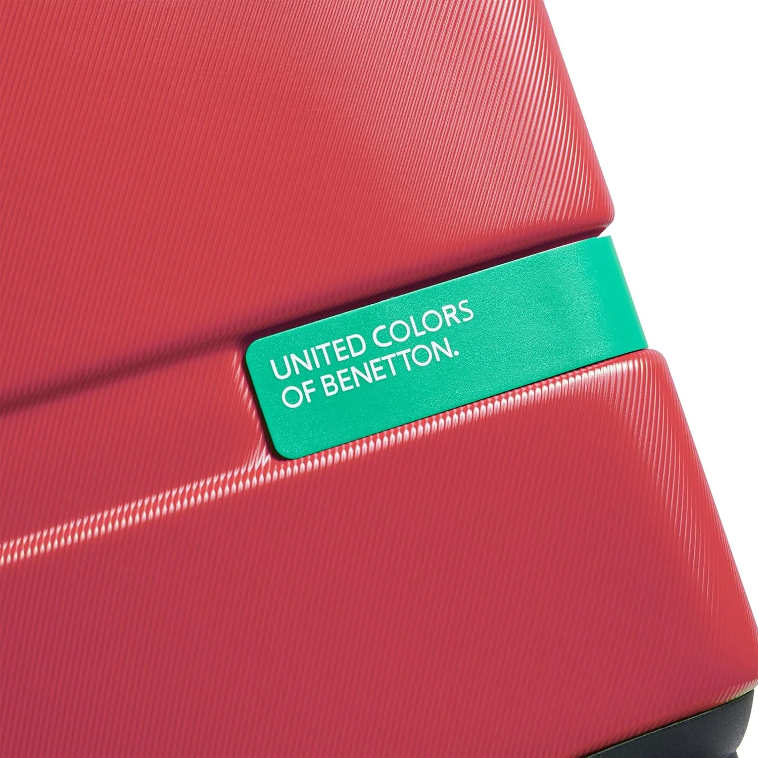 United Colors of Benetton Now Hardside Luggage with Spinner Wheels, Red, Carry-On 19 Inch