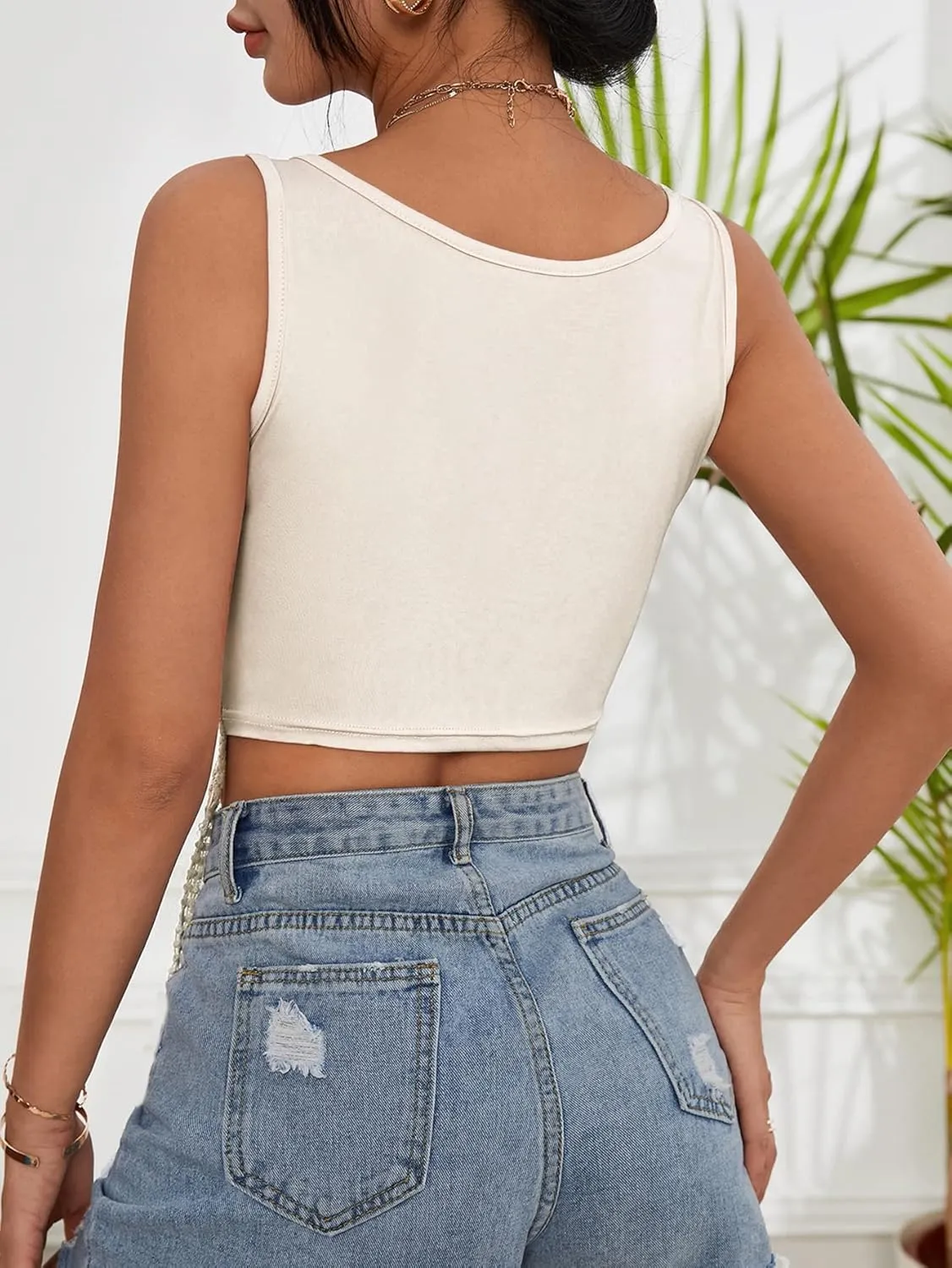 Verdusa 70s Outfits for Women Guipure Fringe V Neck Sleevelss Crop Tank Tops