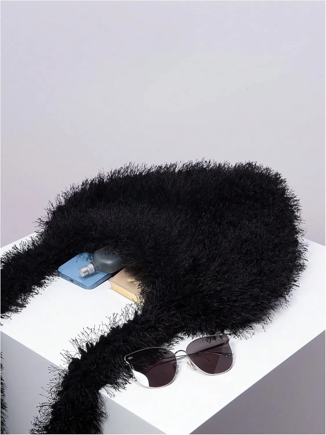 Verdusa Women's Fuzzy Crossbody Shoulder Bags Furry Shoulder Bag Purses