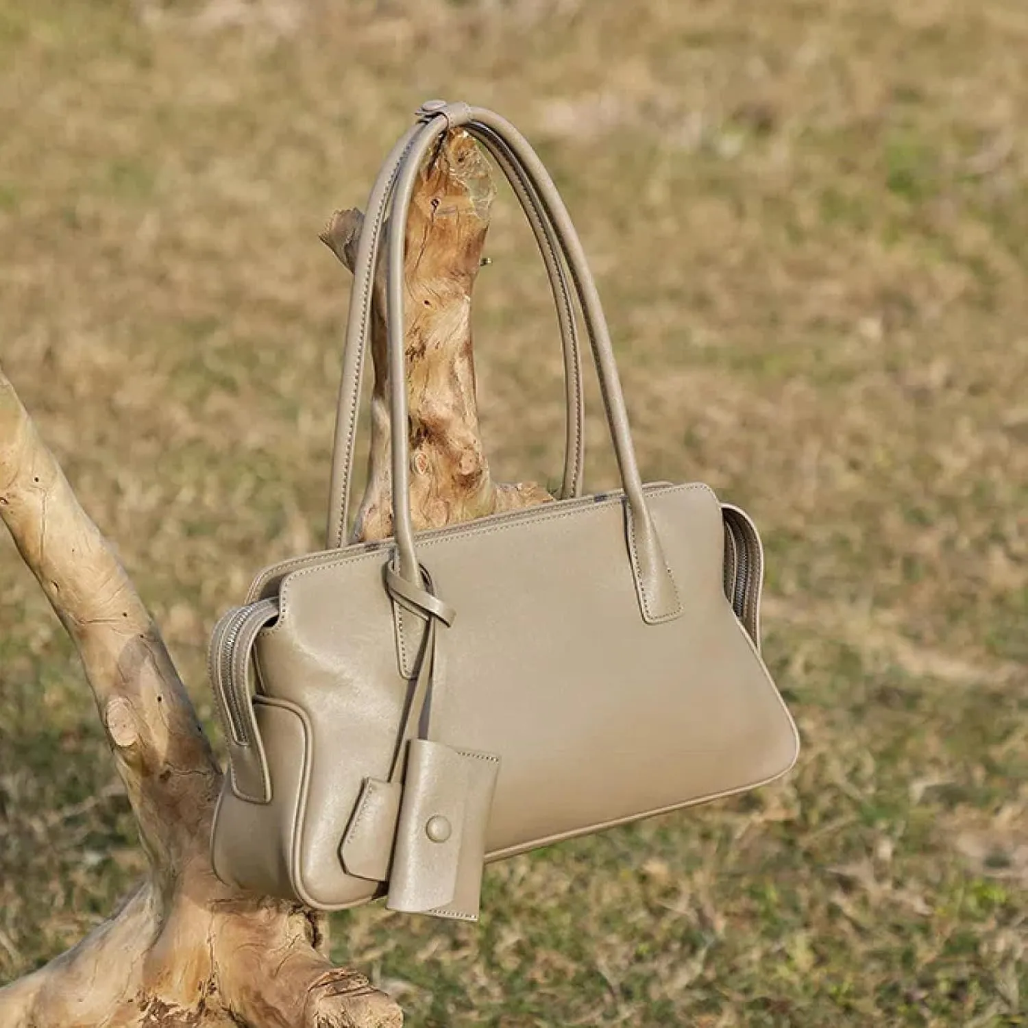 Vintage Cowhide Shoulder Bag for Women - Elegant Handbag and Purse