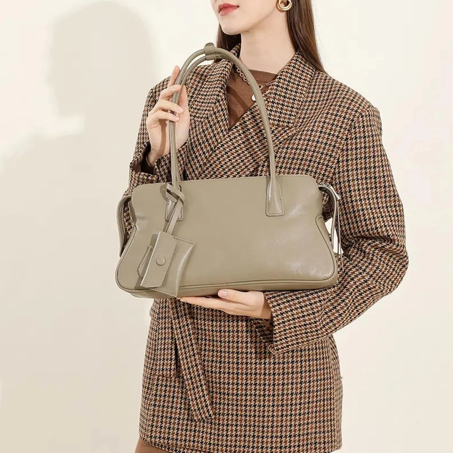 Vintage Cowhide Shoulder Bag for Women - Elegant Handbag and Purse