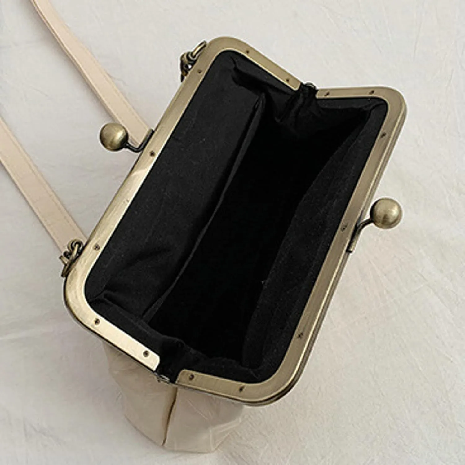 Vintage Kisslock Purse Women Textured Clutch Chain Crossbody 2025 Trendy Retro Shoulder Bag Top Handle Handbag