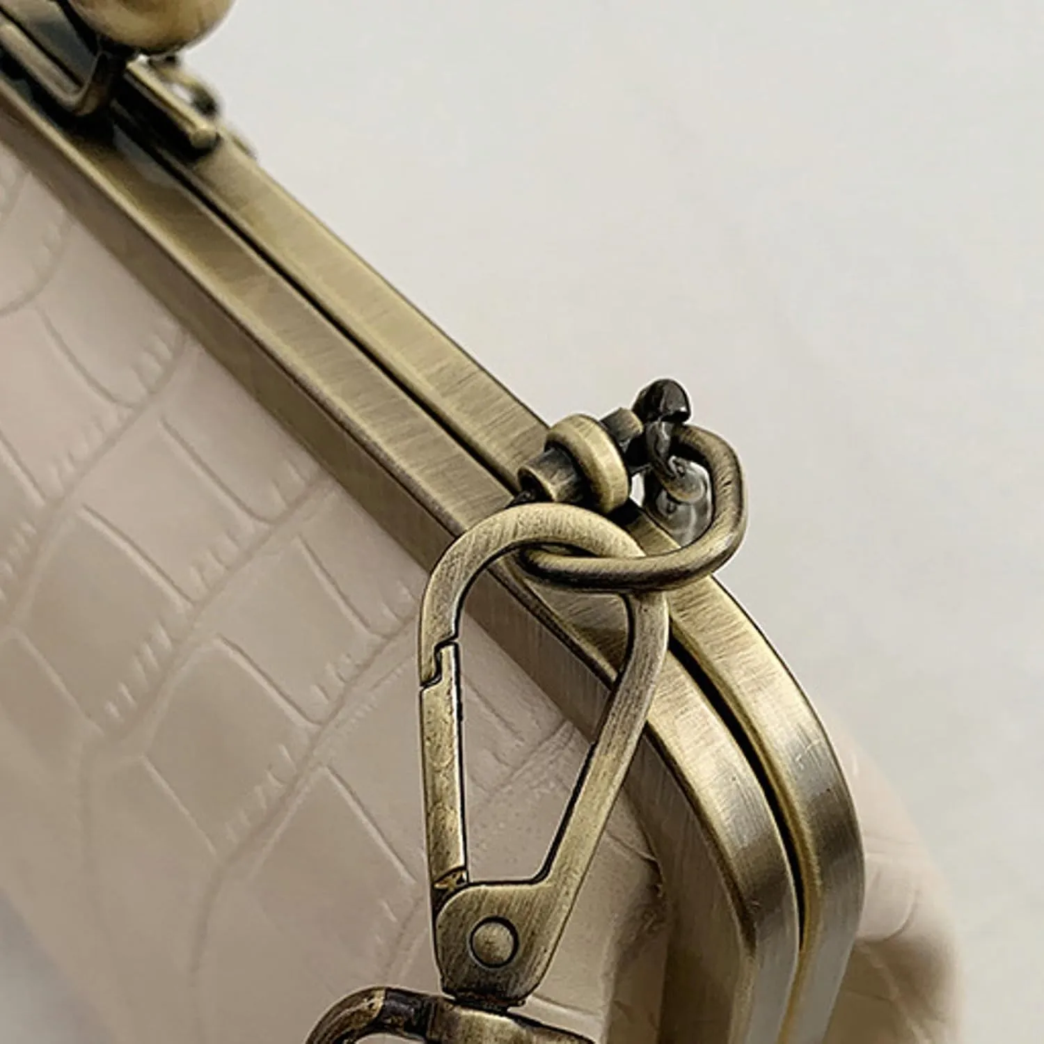 Vintage Kisslock Purse Women Textured Clutch Chain Crossbody 2025 Trendy Retro Shoulder Bag Top Handle Handbag
