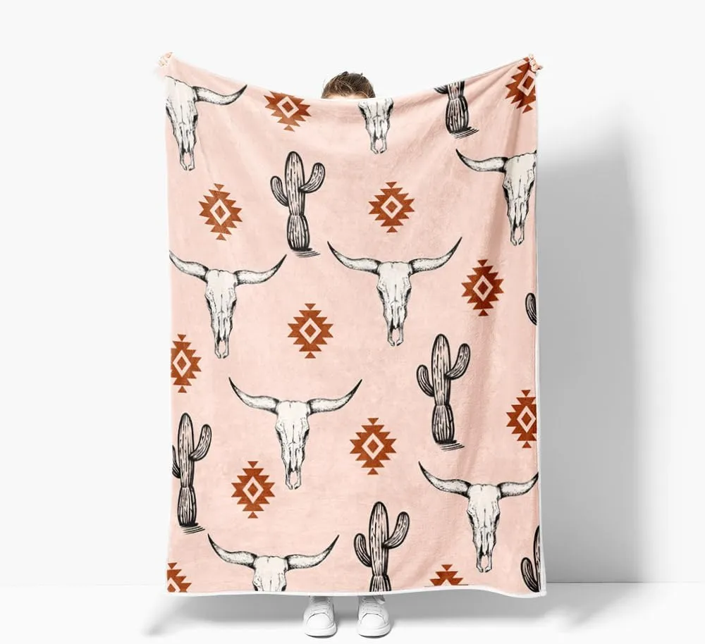 Western Boho Pink Throw Blanket, Bohemian Geometric Southwestern Bull Skull Warm and Cozy Fleece Throw Blanket for Bed, Couch, Native American Aztec Tribal Cactus Travel Camping Blanket, 50X60in
