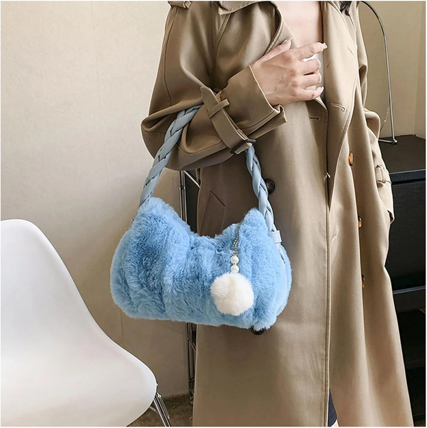 Womens Faux Fur Handbag Fashion Fluffy Plush Shoulder Bags Purse Fuzzy Zipper Tote Bag for Autumn and Winter