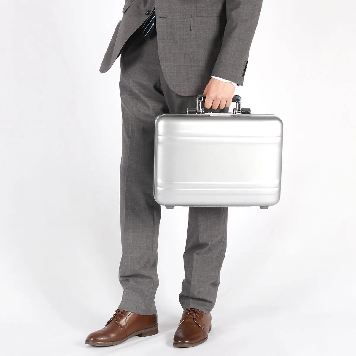 ZERO Halliburton Business Bag